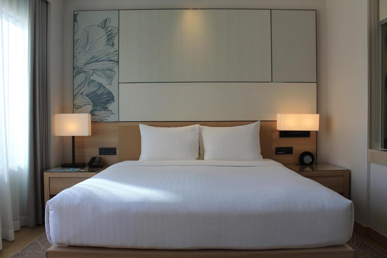 Courtyard By Marriott Bangkok Ξενοδοχείο Εξωτερικό φωτογραφία