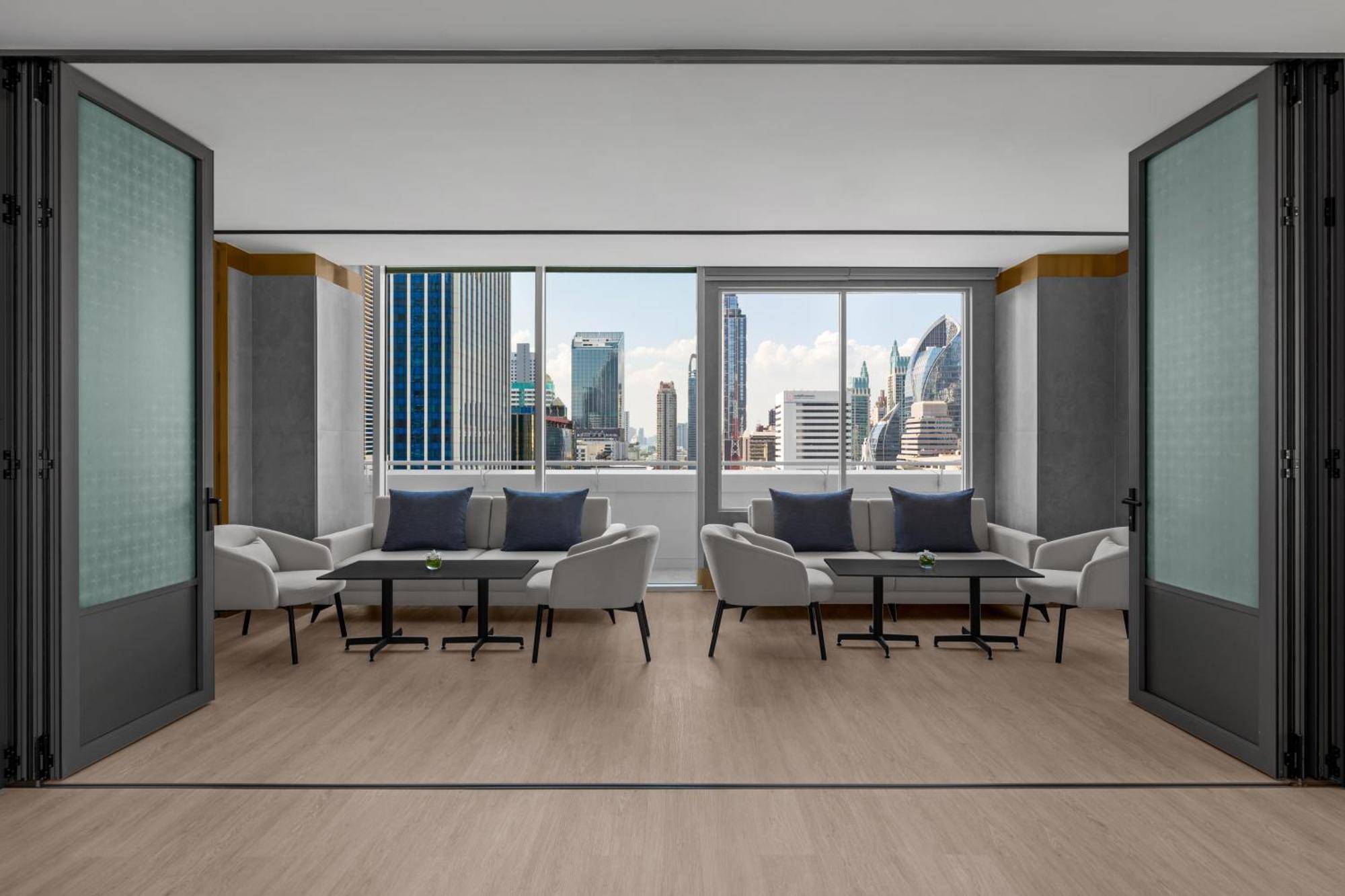 Courtyard By Marriott Bangkok Ξενοδοχείο Εξωτερικό φωτογραφία